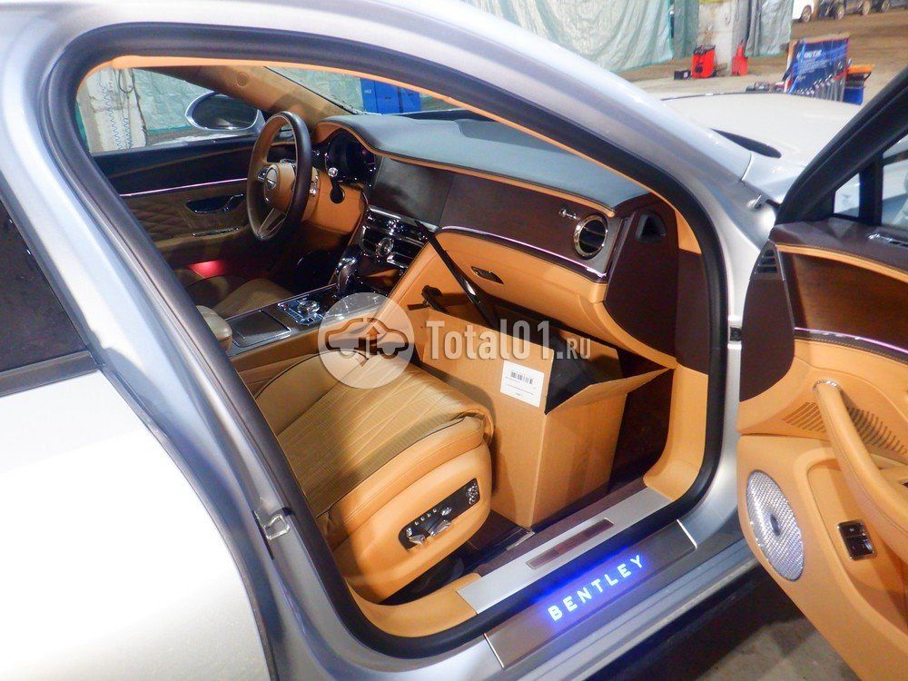 Фото Bentley Flying Spur 36