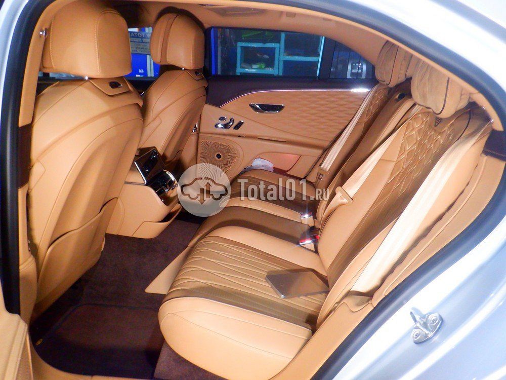 Фото Bentley Flying Spur 76