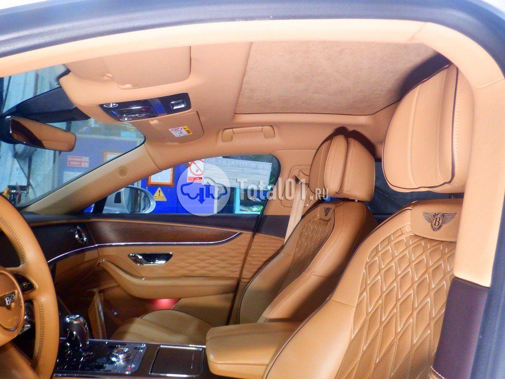 Фото Bentley Flying Spur 92