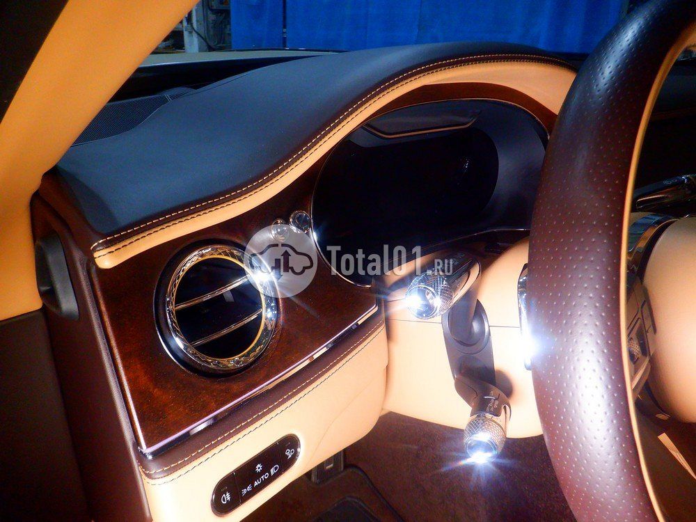 Фото Bentley Flying Spur 104