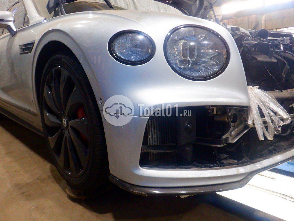 Фото Bentley Flying Spur 154