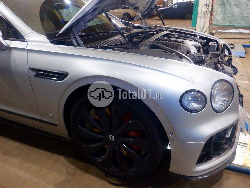 Фото Bentley Flying Spur 156