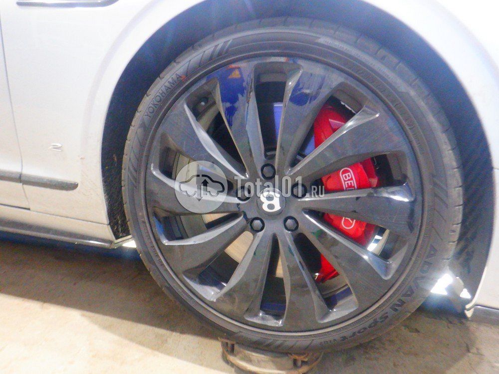 Фото Bentley Flying Spur 160