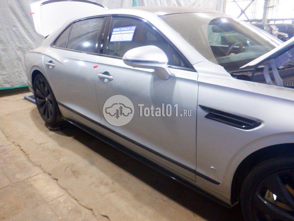 Фото Bentley Flying Spur 166