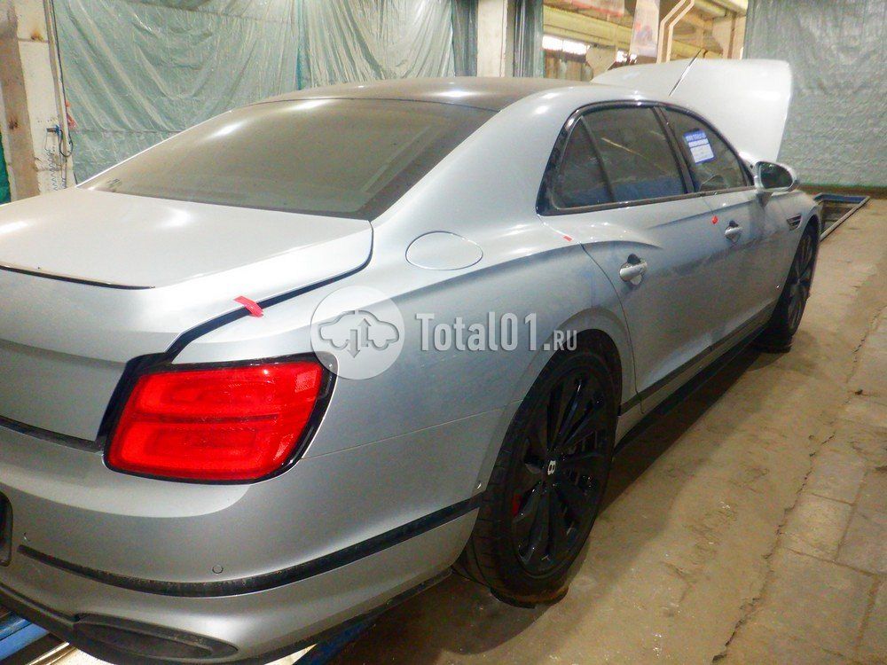 Фото Bentley Flying Spur 188