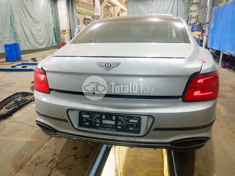 Фото Bentley Flying Spur 192