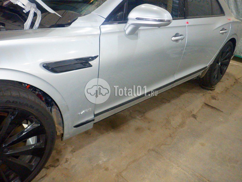 Фото Bentley Flying Spur 232