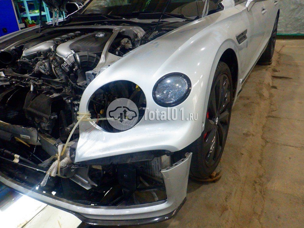 Фото Bentley Flying Spur 238