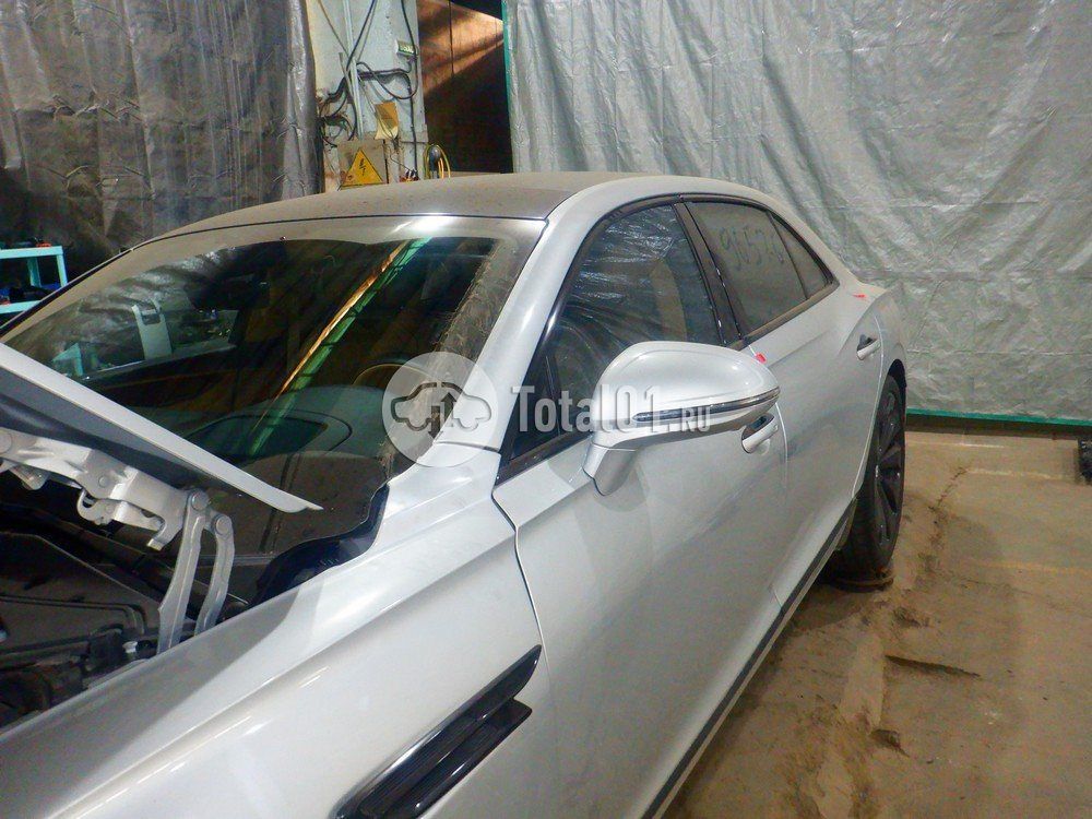 Фото Bentley Flying Spur 244