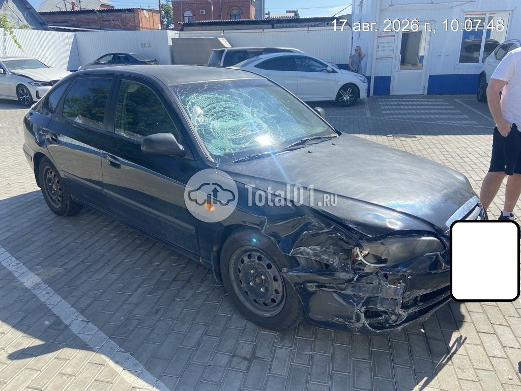 Фото Hyundai Elantra 2