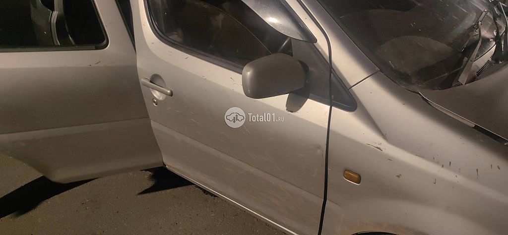 Фото Daihatsu YRV 14