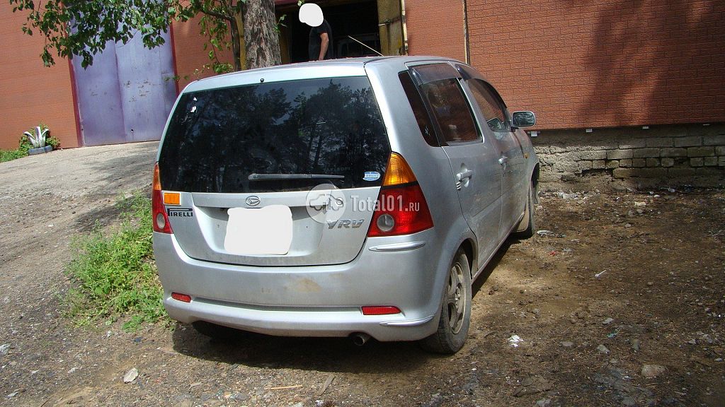 Фото Daihatsu YRV 16