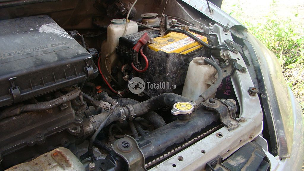 Фото Daihatsu YRV 18