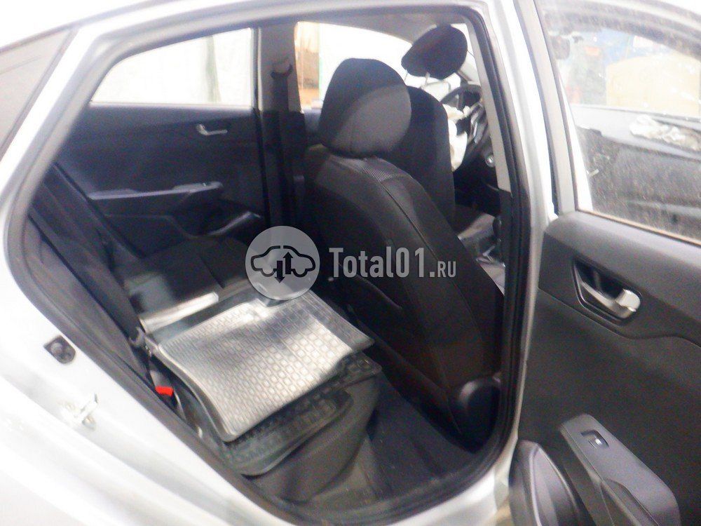 Фото Hyundai Solaris 48