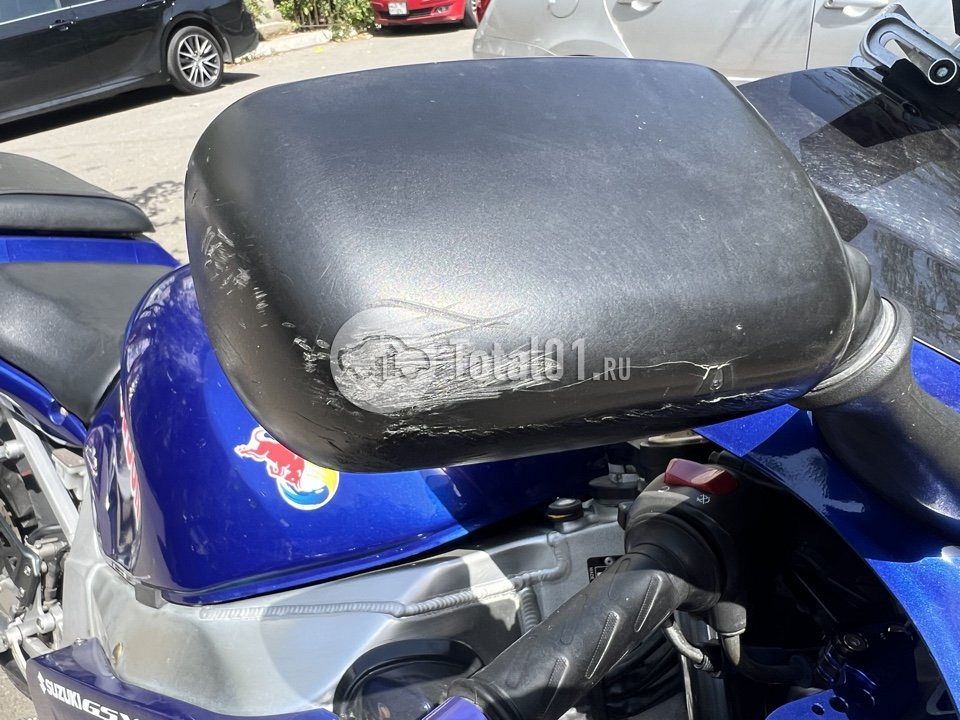 Фото Suzuki GSX-R600 16