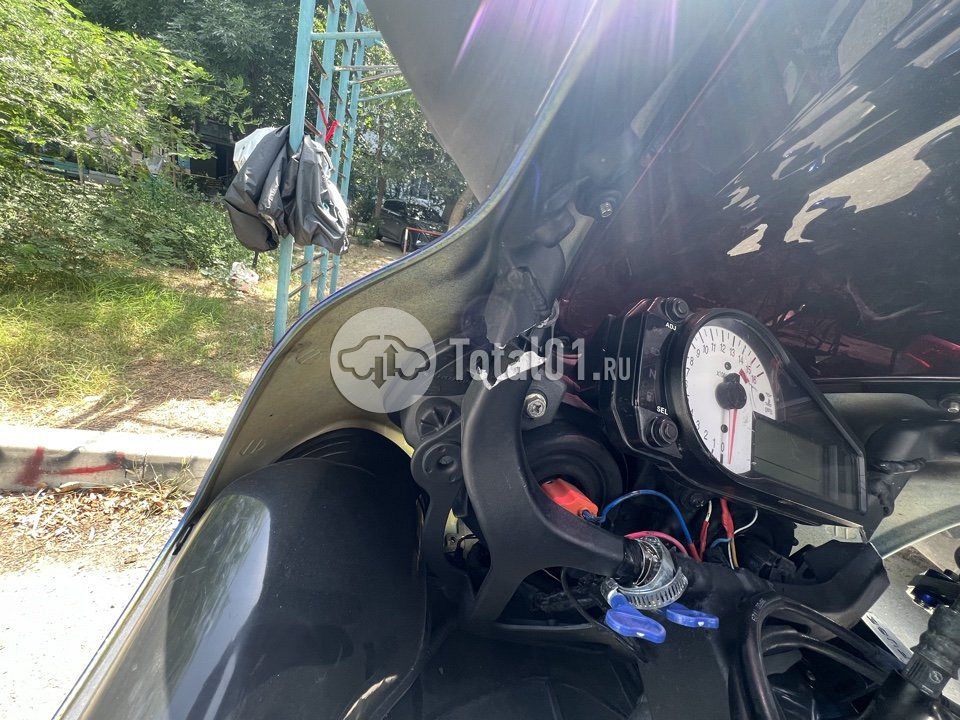 Фото Suzuki GSX-R600 22