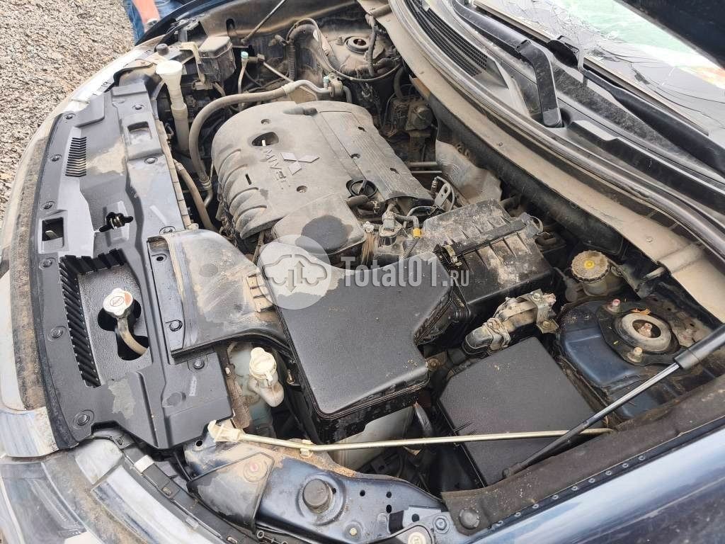 Фото Mitsubishi Outlander 18