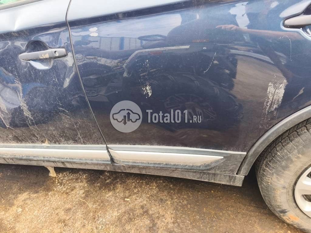 Фото Mitsubishi Outlander 46