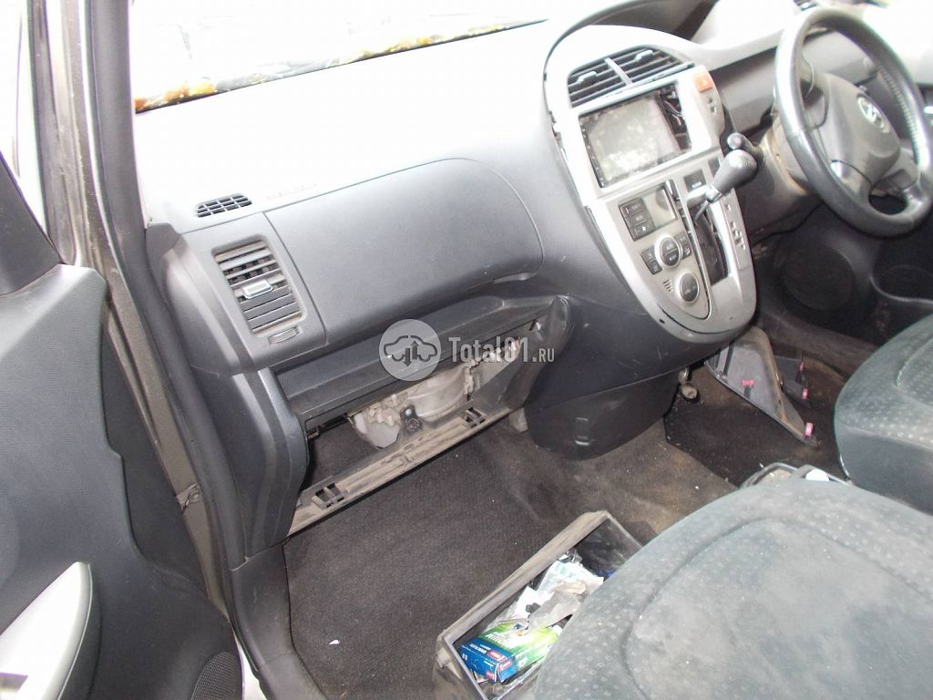 Фото Toyota Ractis 32