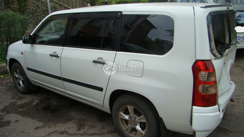 Фото Toyota Succeed 4