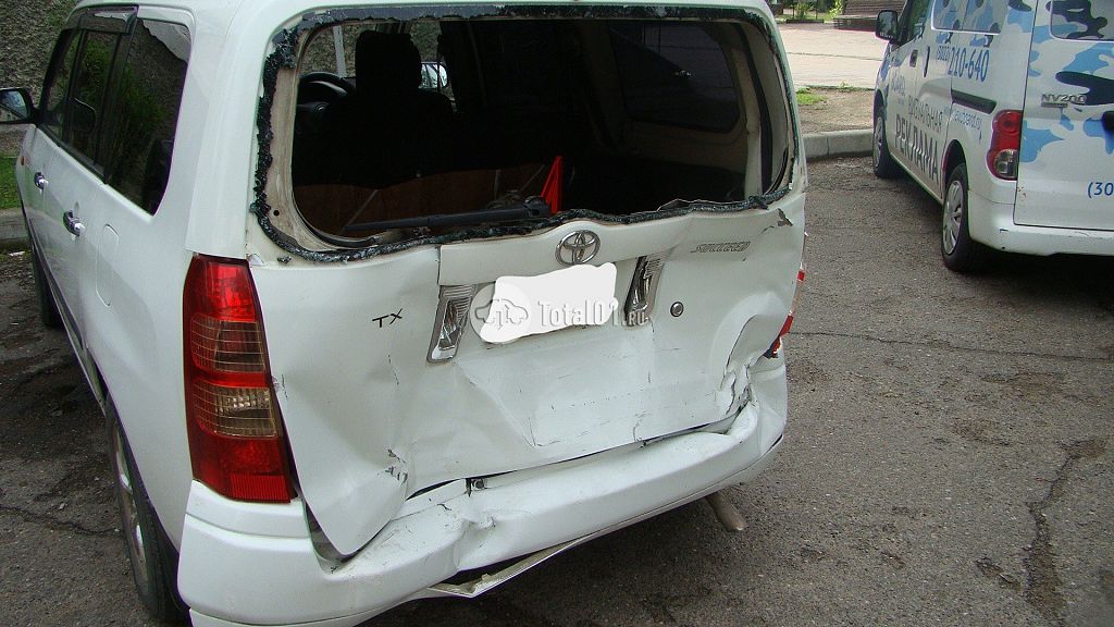 Фото Toyota Succeed 6