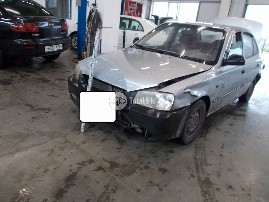 Фото Hyundai Accent 26