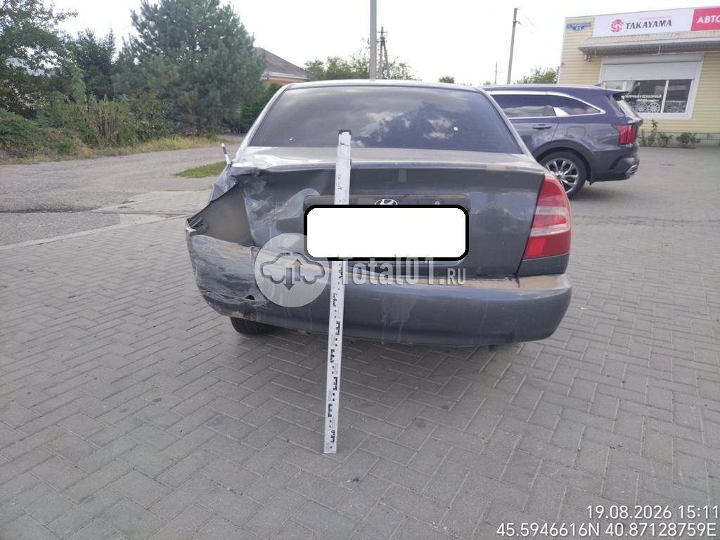 Фото Hyundai Accent 10