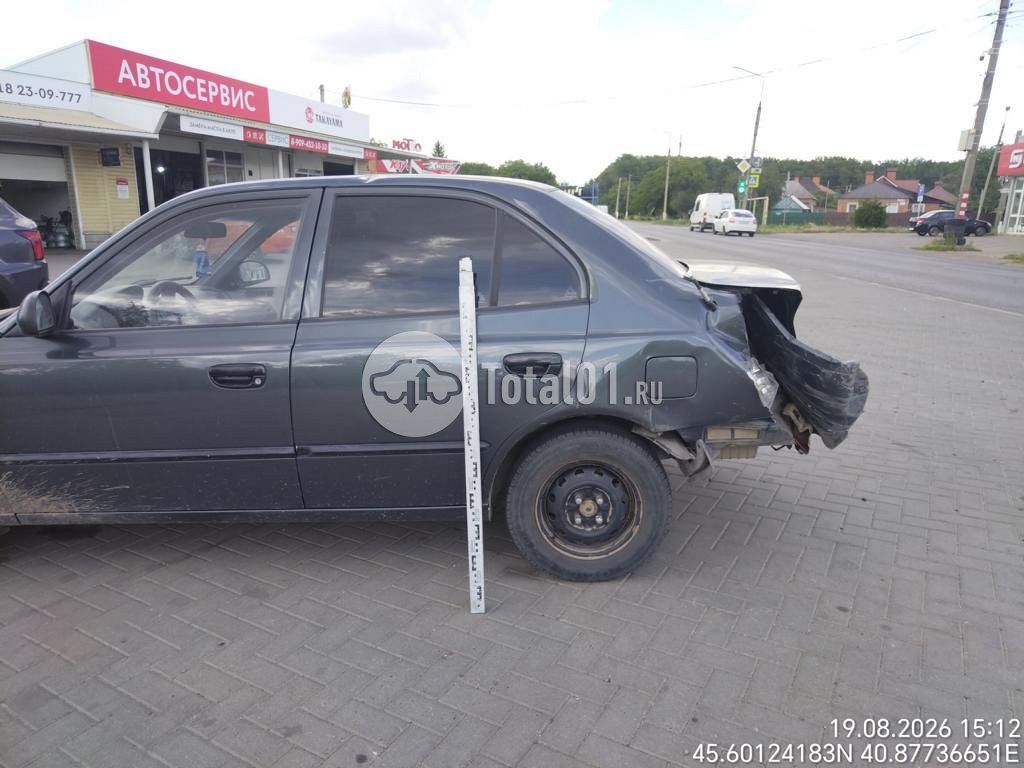 Фото Hyundai Accent 14