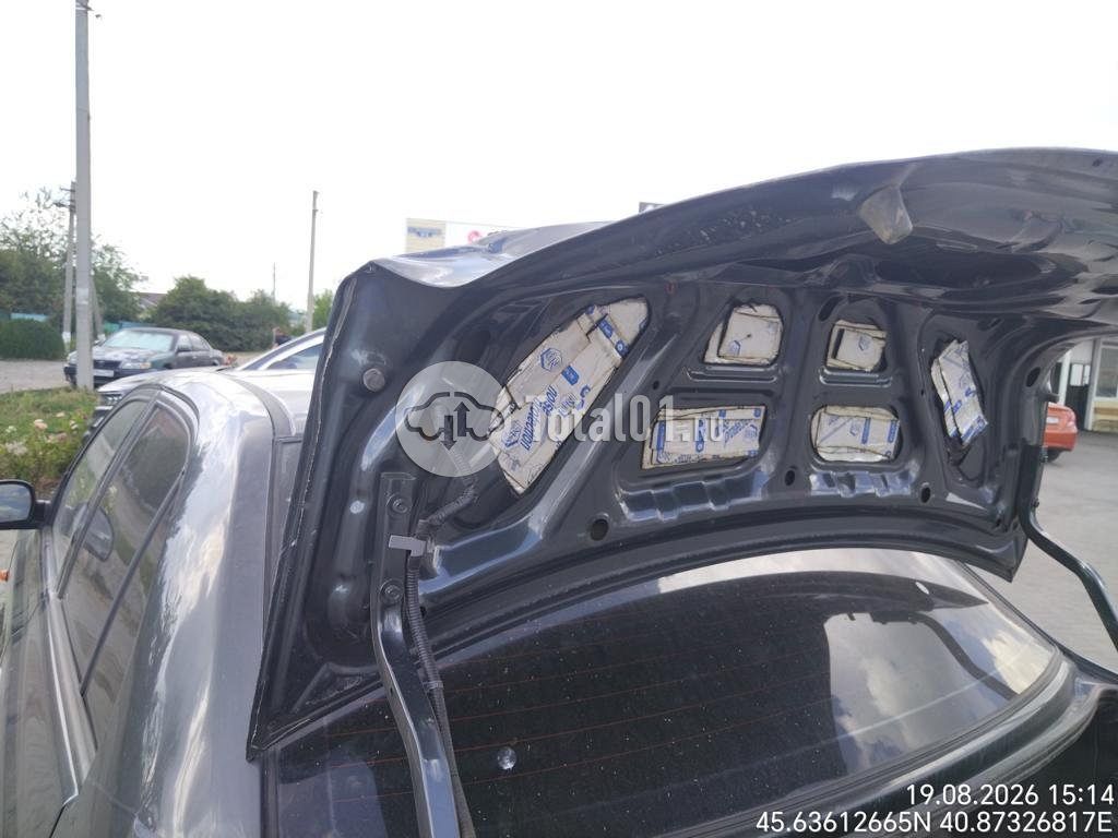 Фото Hyundai Accent 26