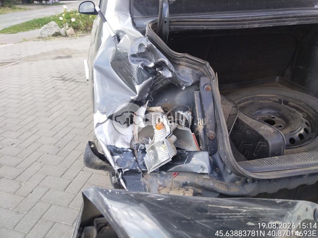 Фото Hyundai Accent 32