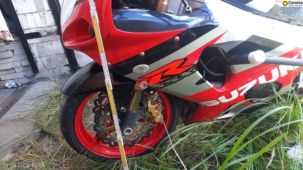 Фото Suzuki GSX-R600 12