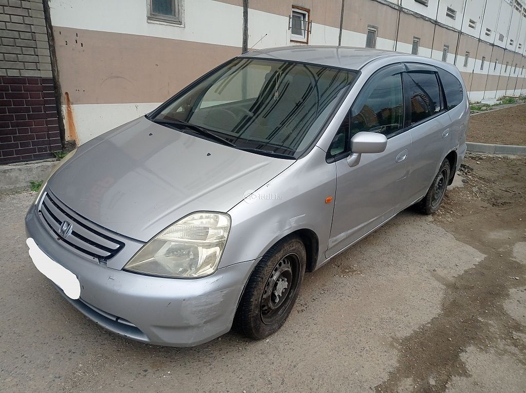 Фото Honda Stream 2