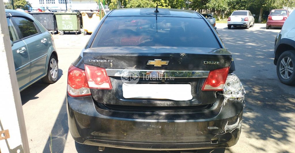 Фото Chevrolet Cruze 8