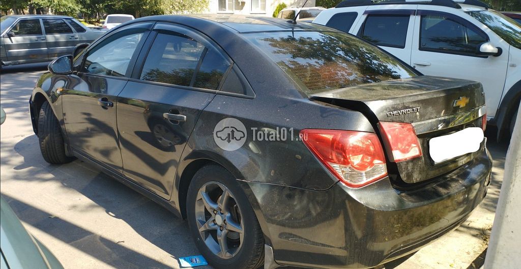 Фото Chevrolet Cruze 10