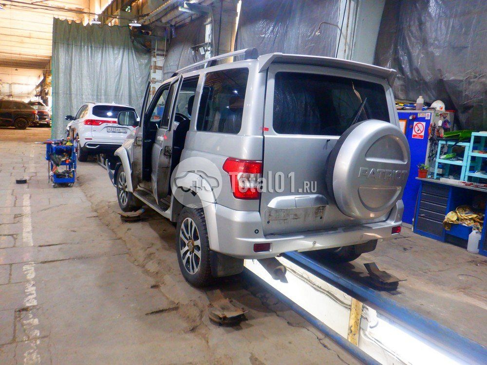 Фото УАЗ Patriot 10