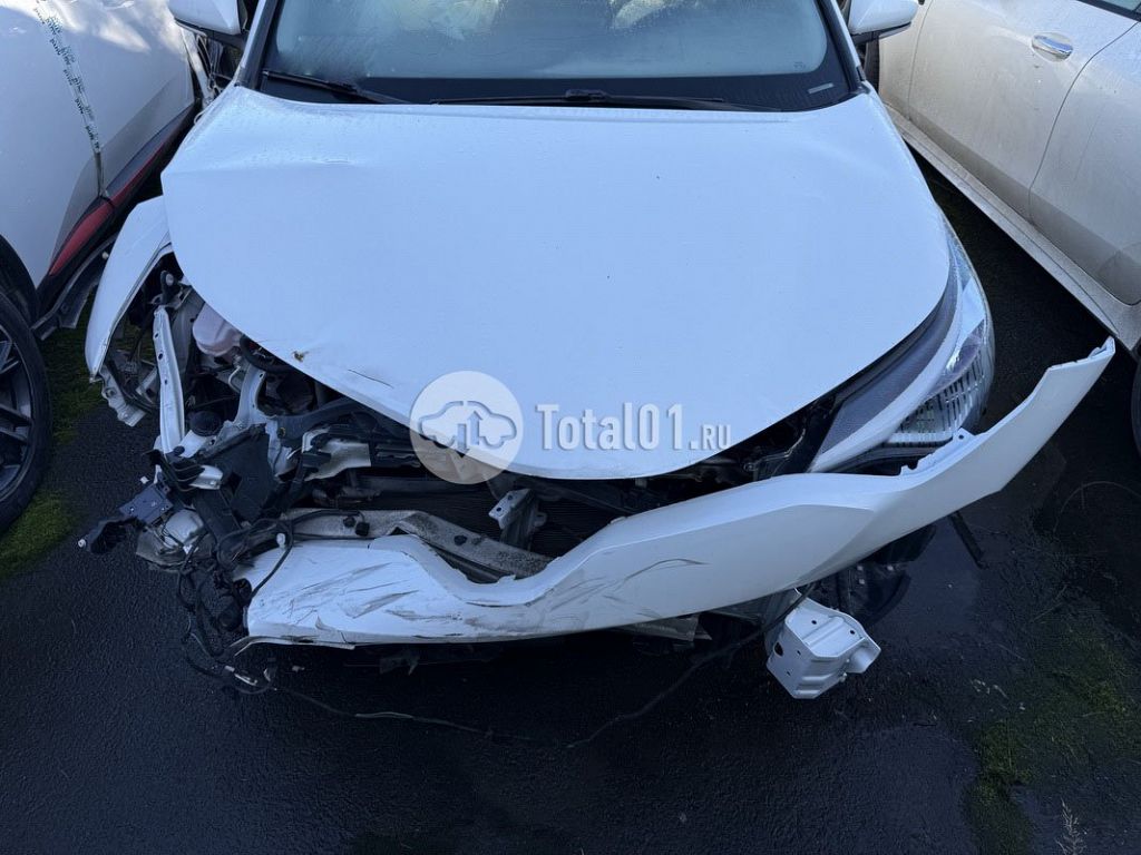 Фото Toyota C-HR 16