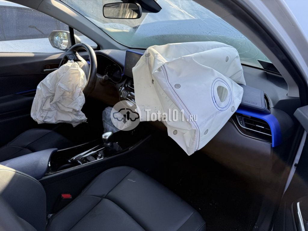 Фото Toyota C-HR 102