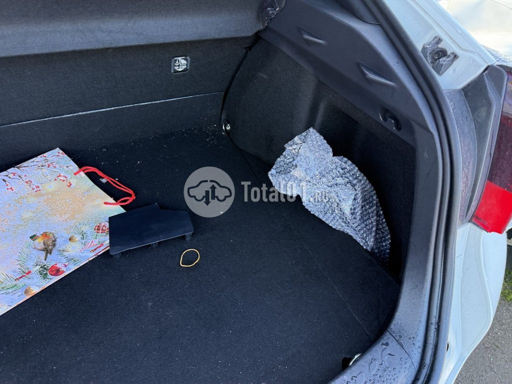 Фото Toyota C-HR 118