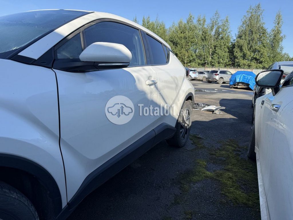 Фото Toyota C-HR 134