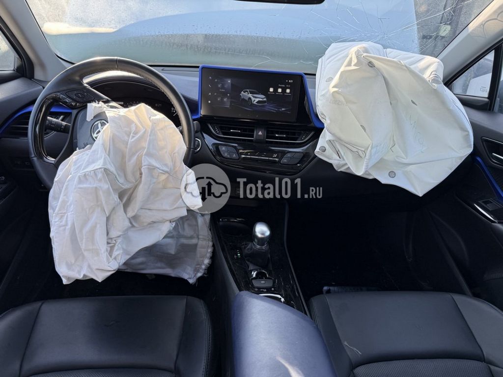 Фото Toyota C-HR 136