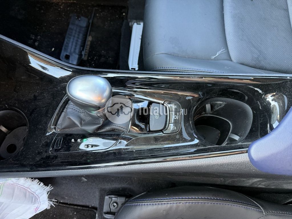 Фото Toyota C-HR 152