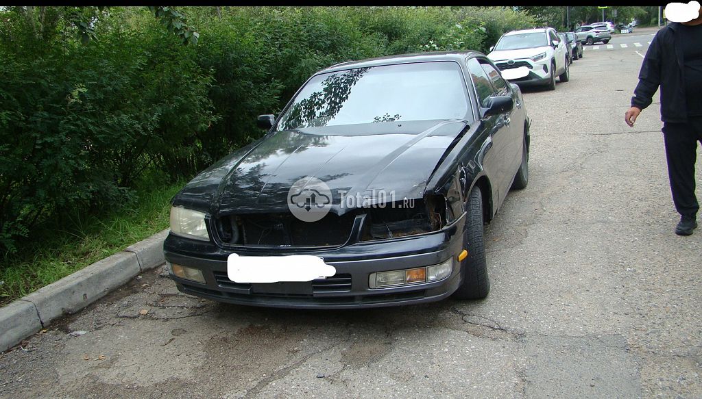 Фото Nissan Leopard 2