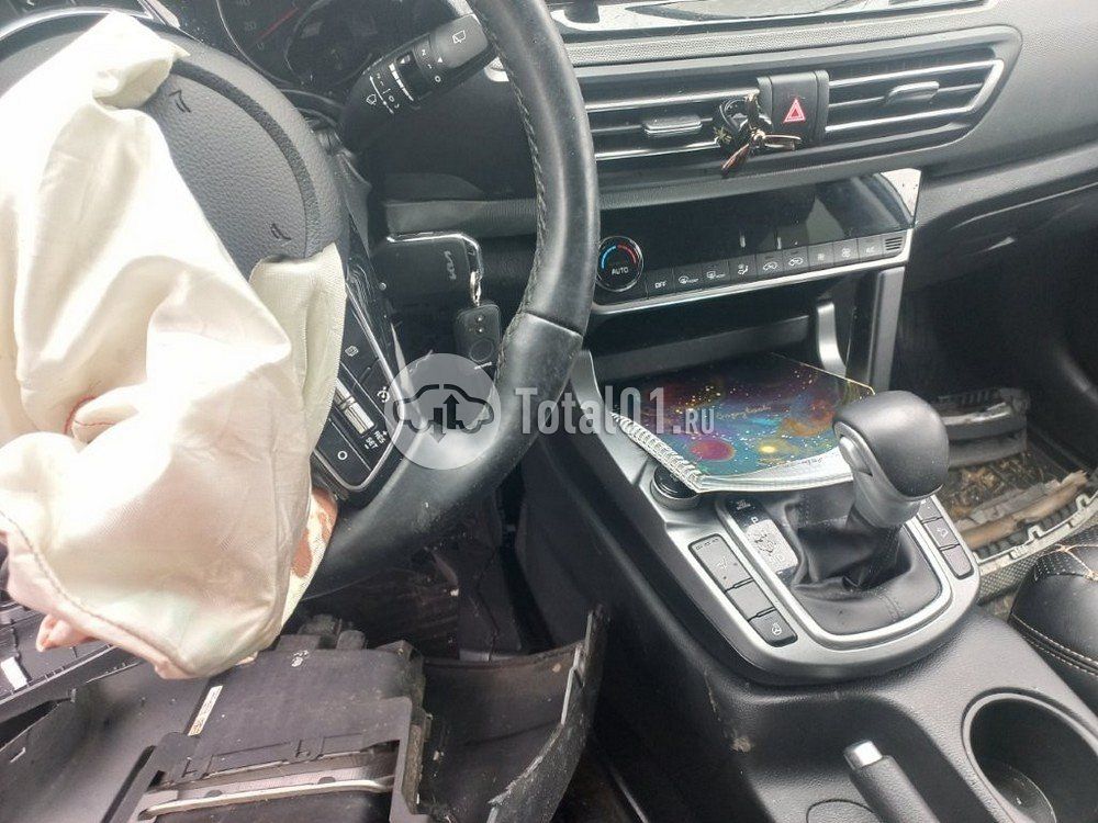 Фото KIA Seltos 126