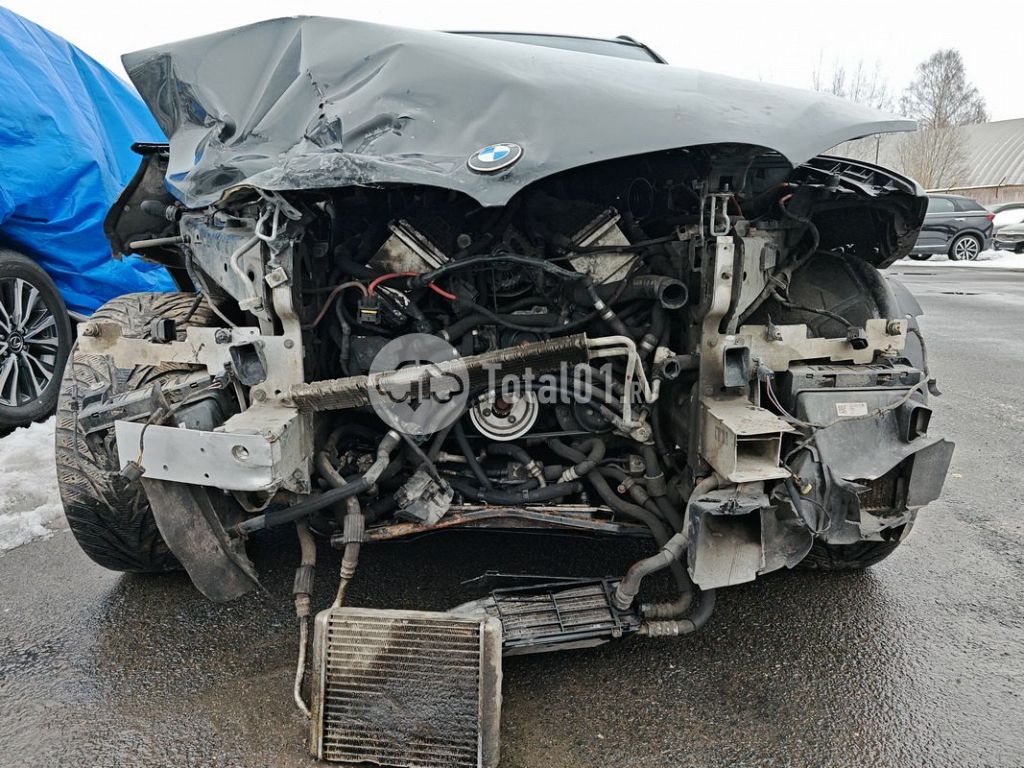 Фото BMW X5 M 184