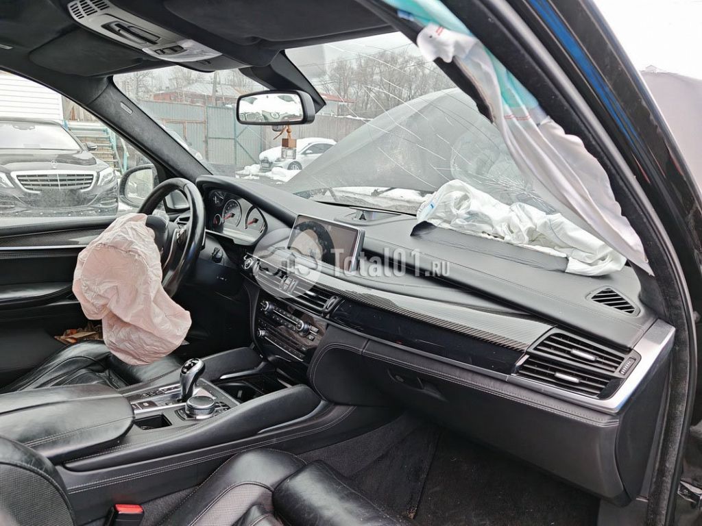 Фото BMW X5 M 212