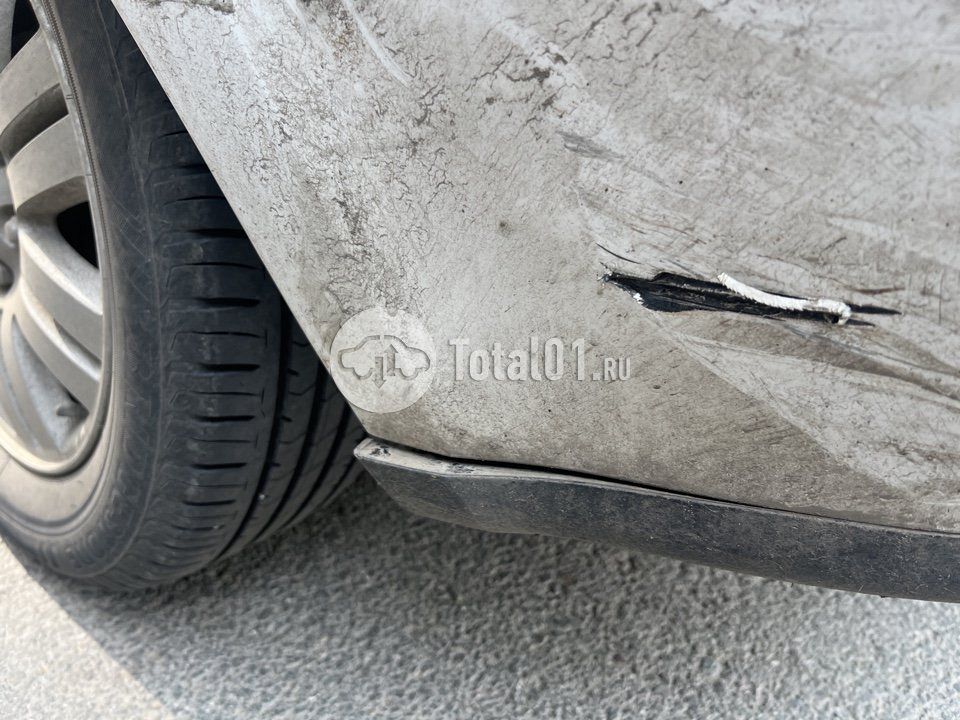 Фото Mitsubishi Airtrek 14