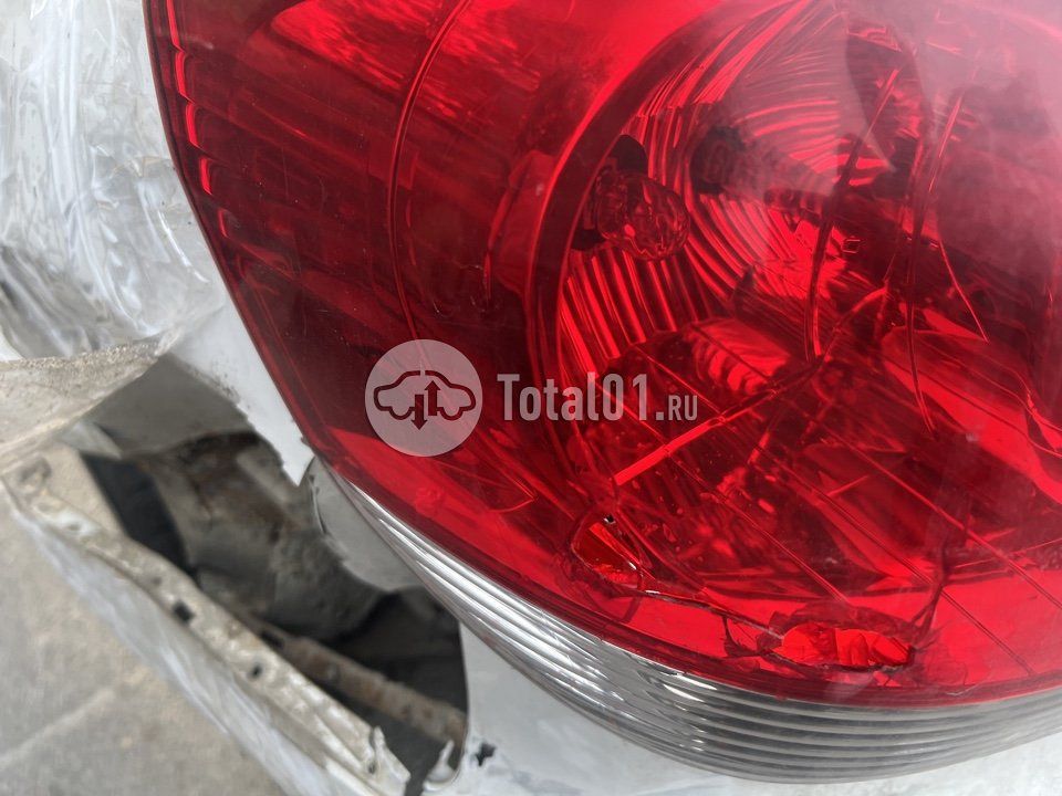Фото Mitsubishi Airtrek 42