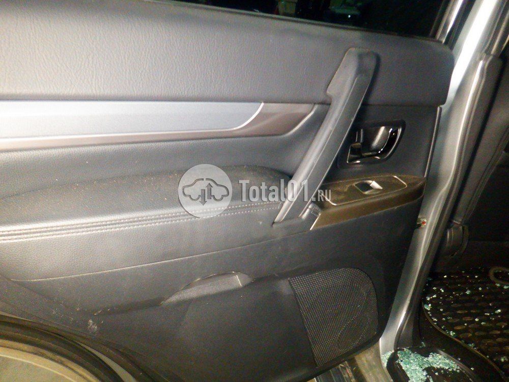 Фото Mitsubishi Pajero 64