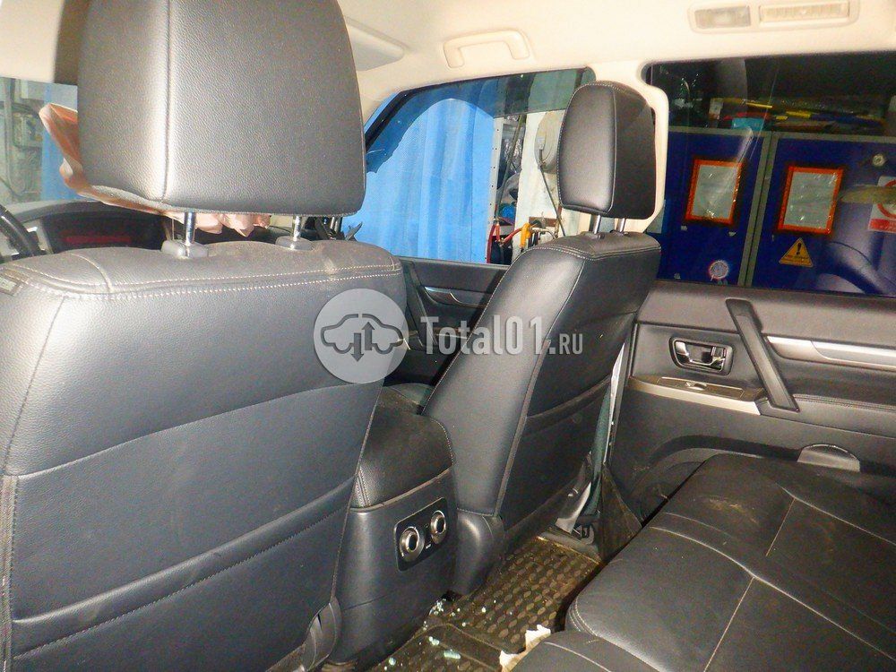 Фото Mitsubishi Pajero 76