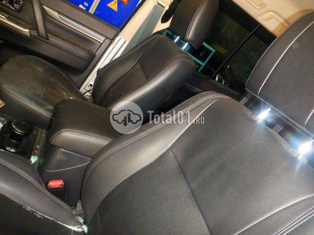 Фото Mitsubishi Pajero 104